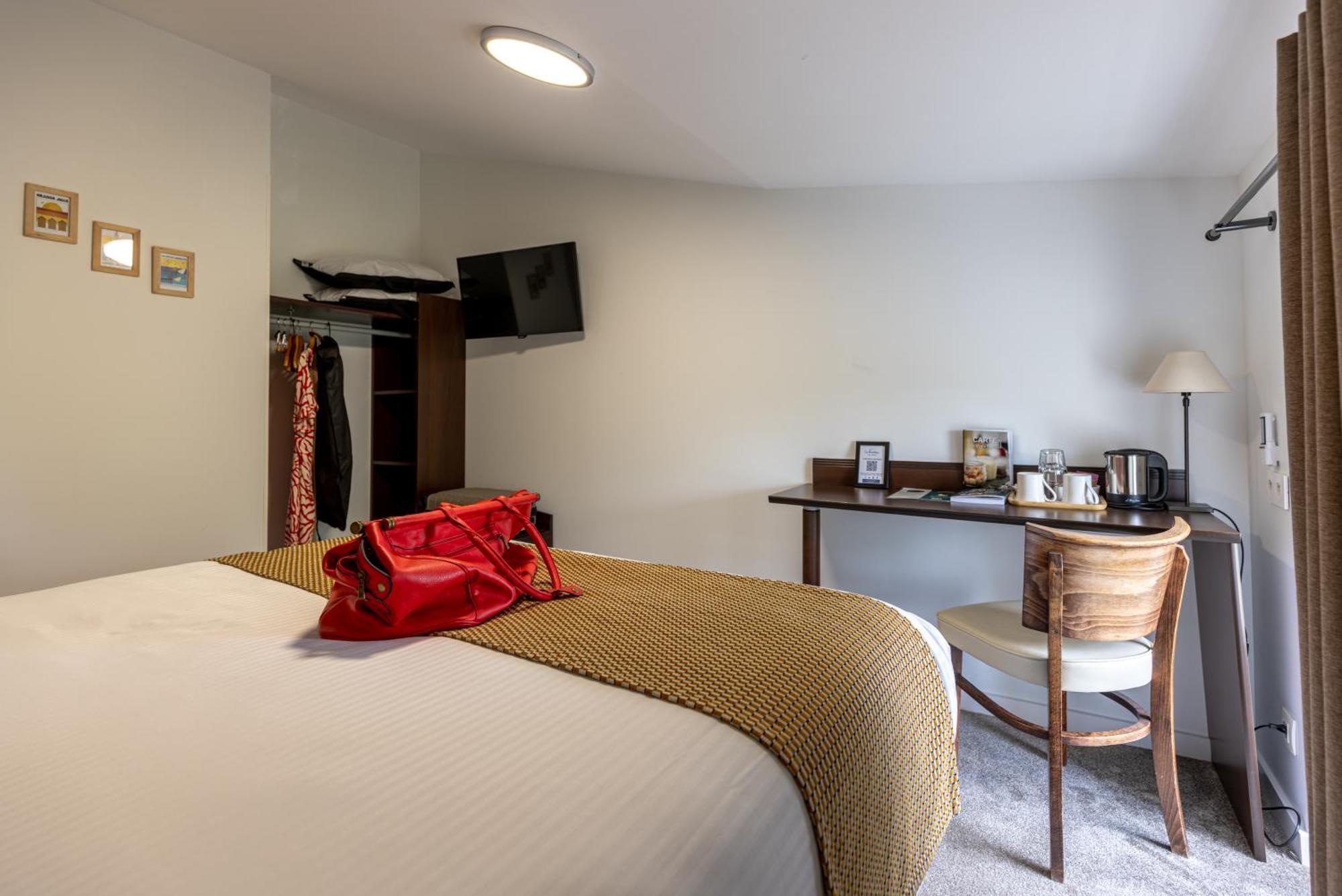 Logis Hotel Le Richelieu - Royan Atlantique Saujon Kültér fotó