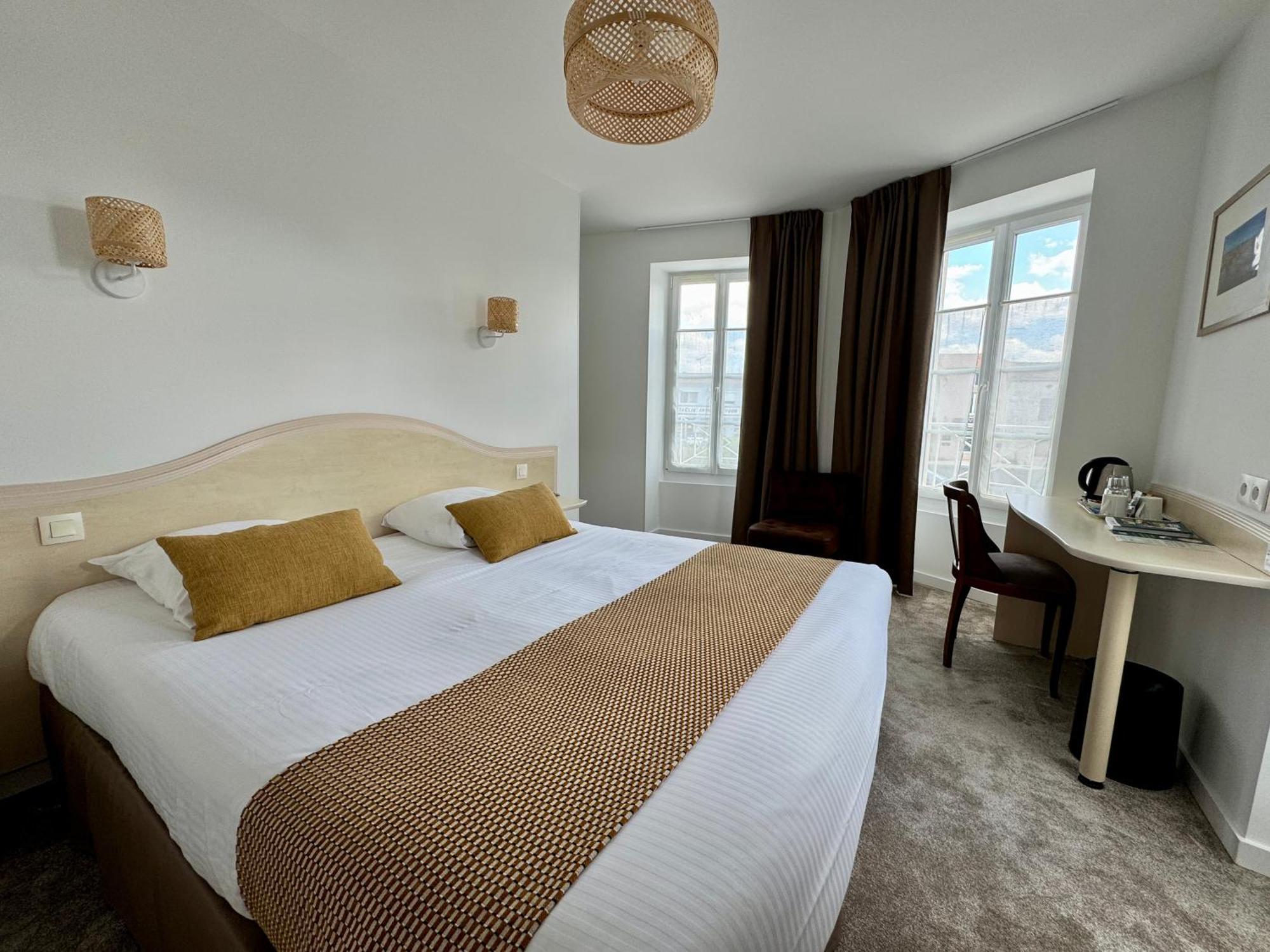 Logis Hotel Le Richelieu - Royan Atlantique Saujon Kültér fotó